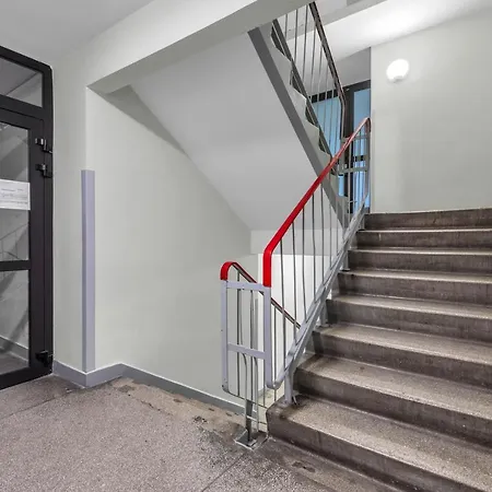 Apartment 2br Metro Railwaystation